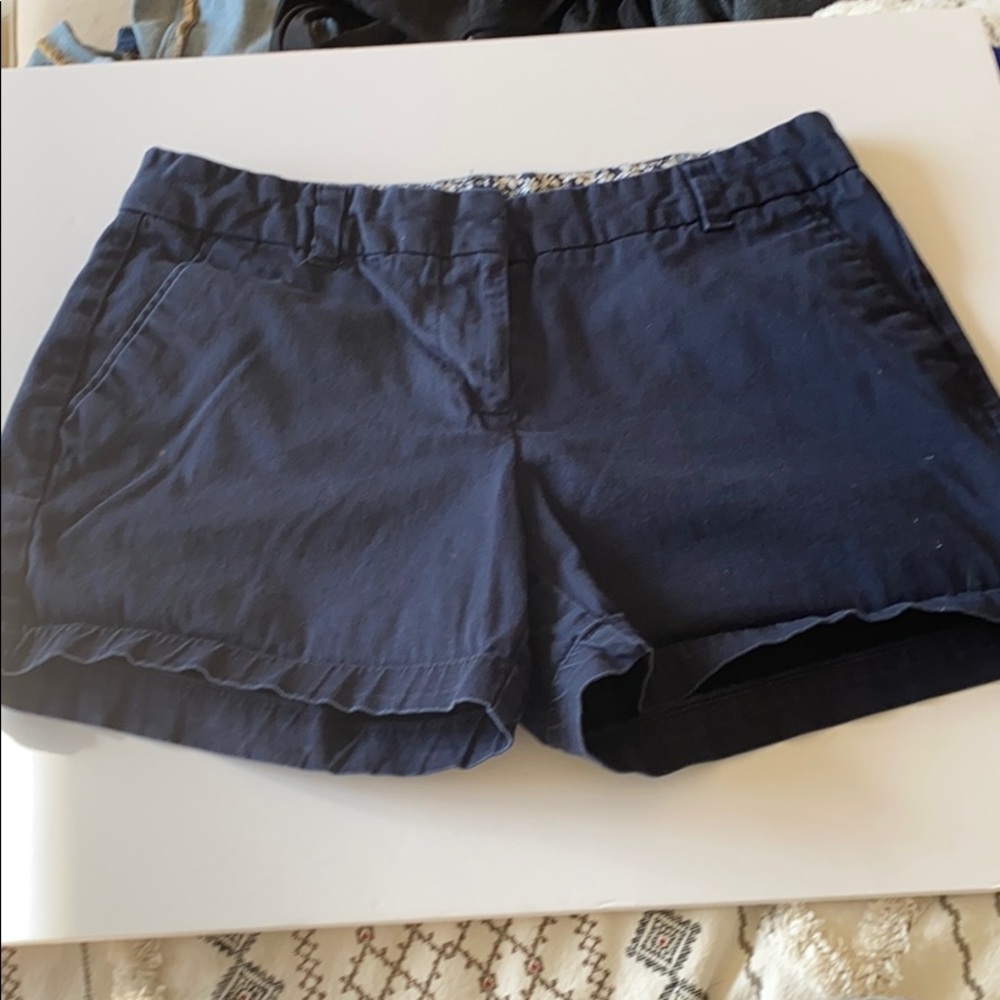 Navy cotton pocketed shorts